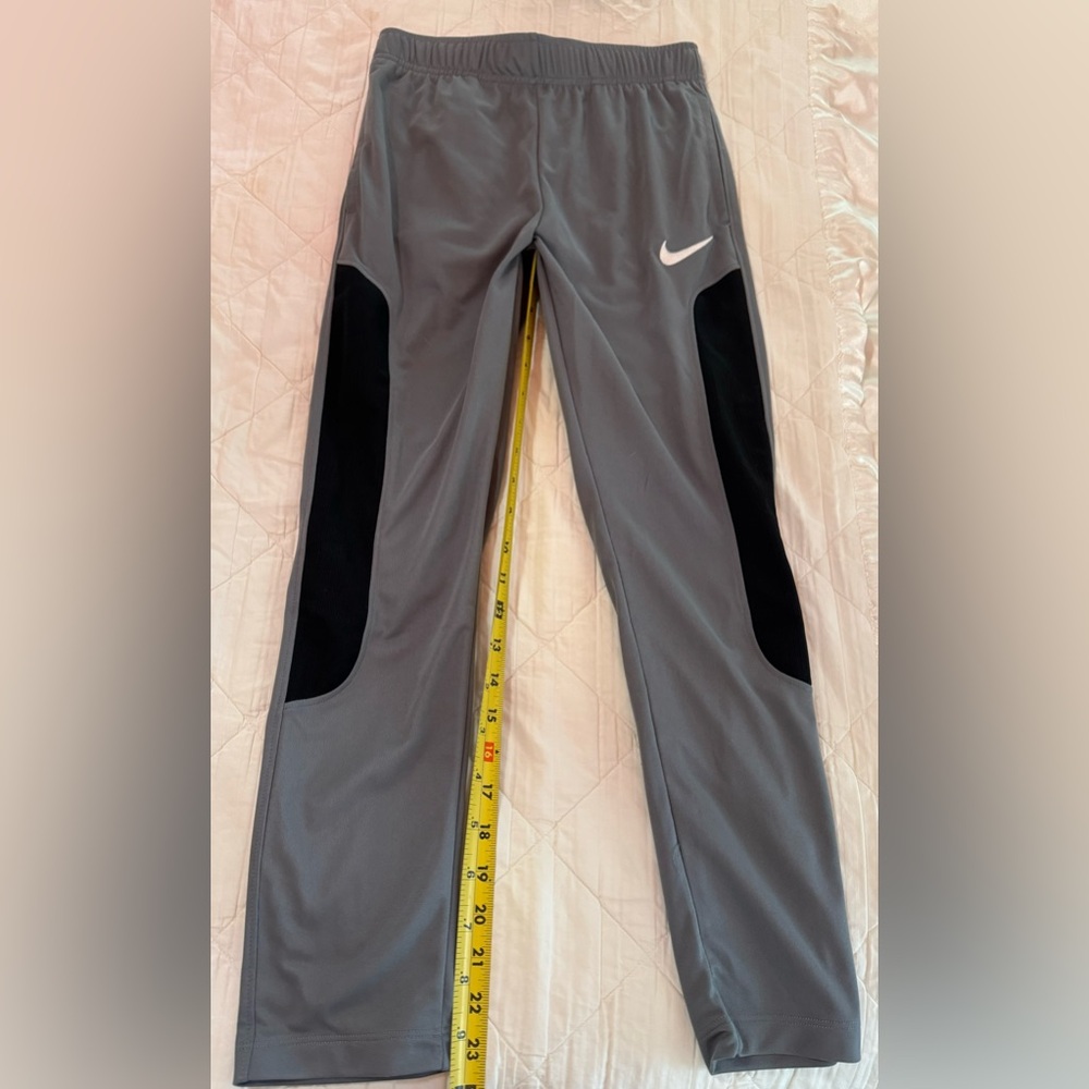 Nike Dri-fit - boys size Medium